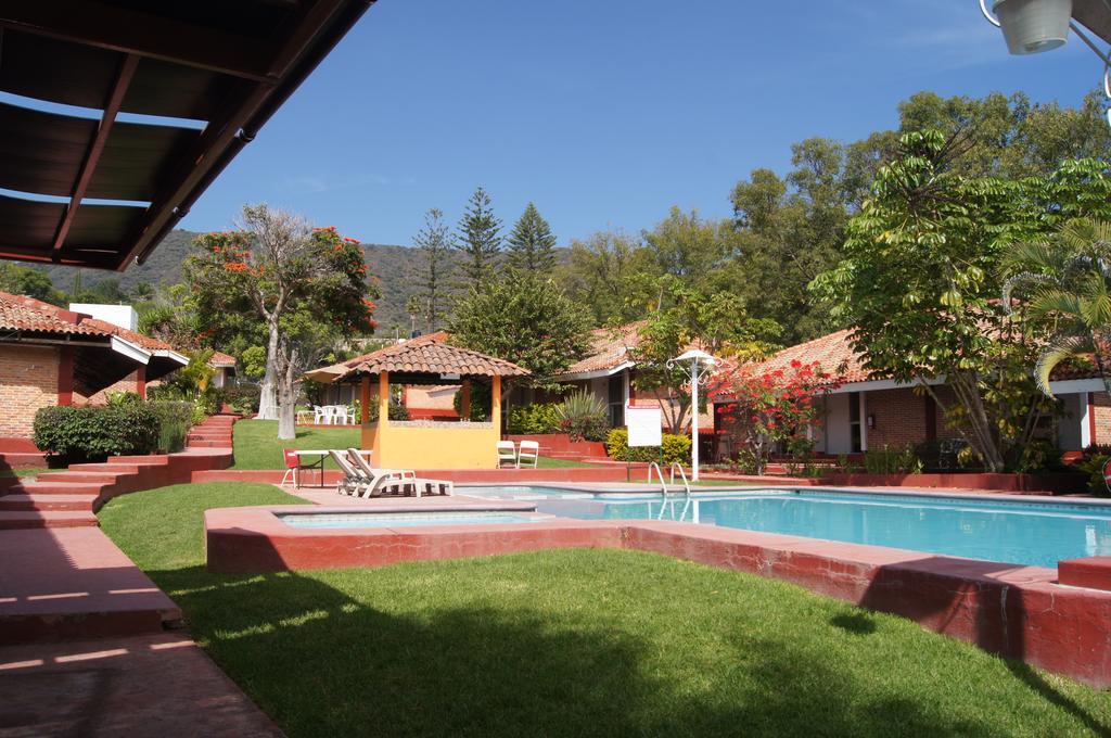 Country Hotel